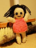 Gestrickte Puppe